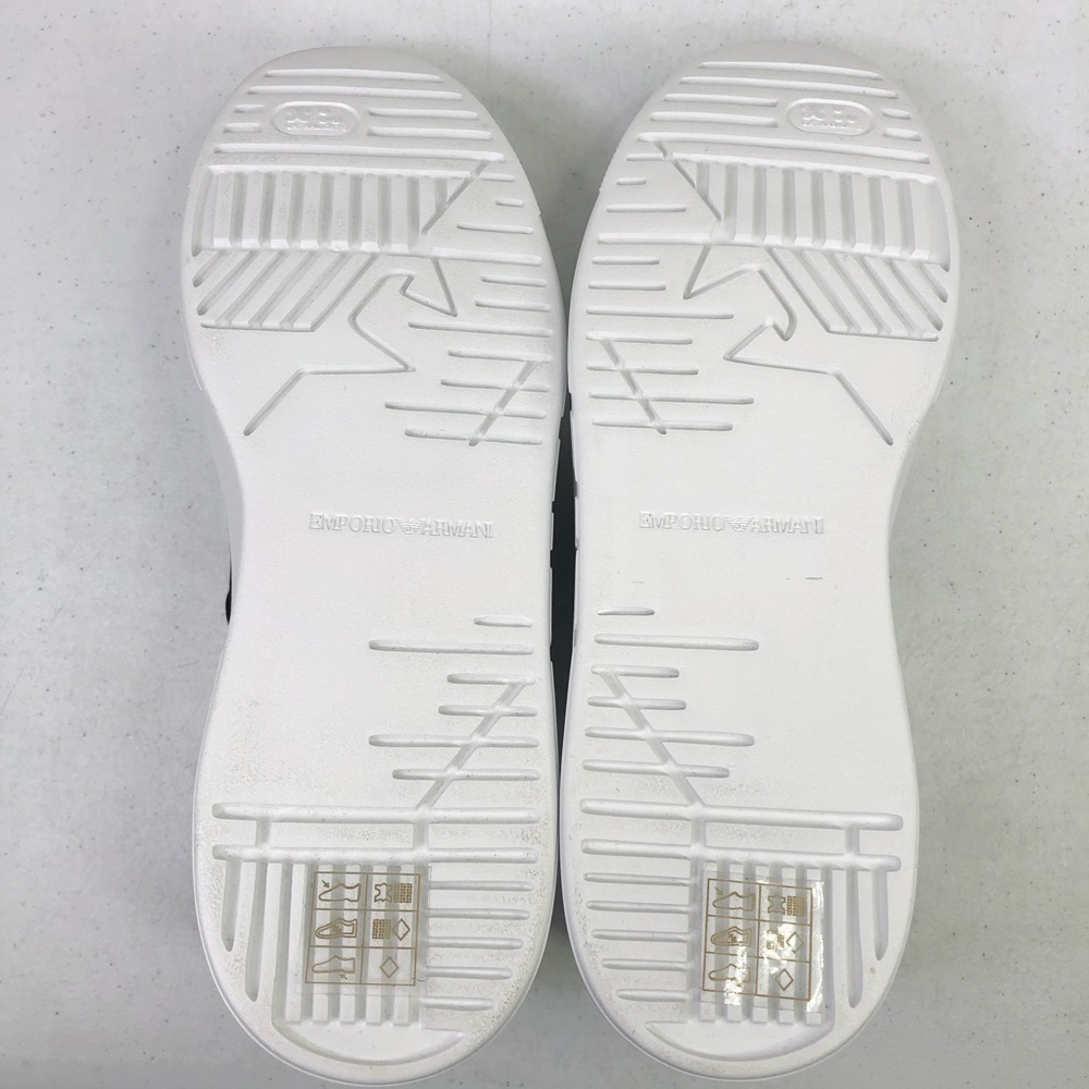 EMPORIO Armani Travel Essential Sneakers X4X287 - Picture 8 of 9